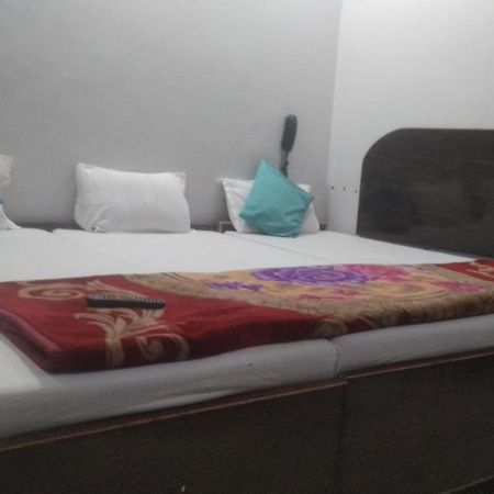 Hotel Giriraj Inn Varanasi Exterior foto