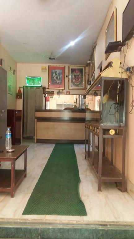 Hotel Giriraj Inn Varanasi Exterior foto